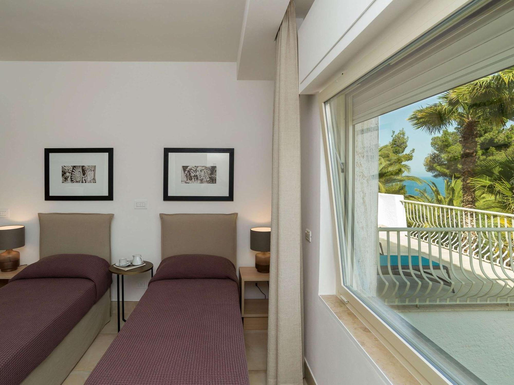 Hotel Baia Delle Zagare Mattinata Exterior foto